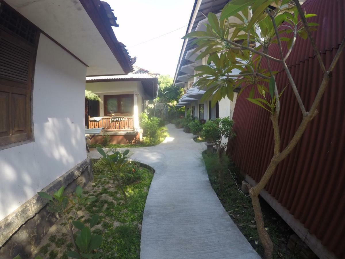 Coral Beach 2 Bungalow Gili Trawangan Esterno foto
