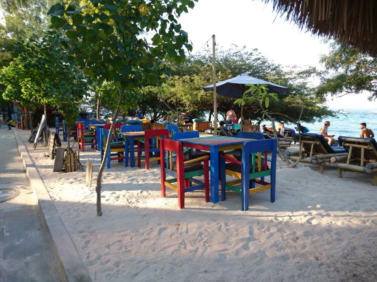 Coral Beach 2 Bungalow Gili Trawangan Esterno foto