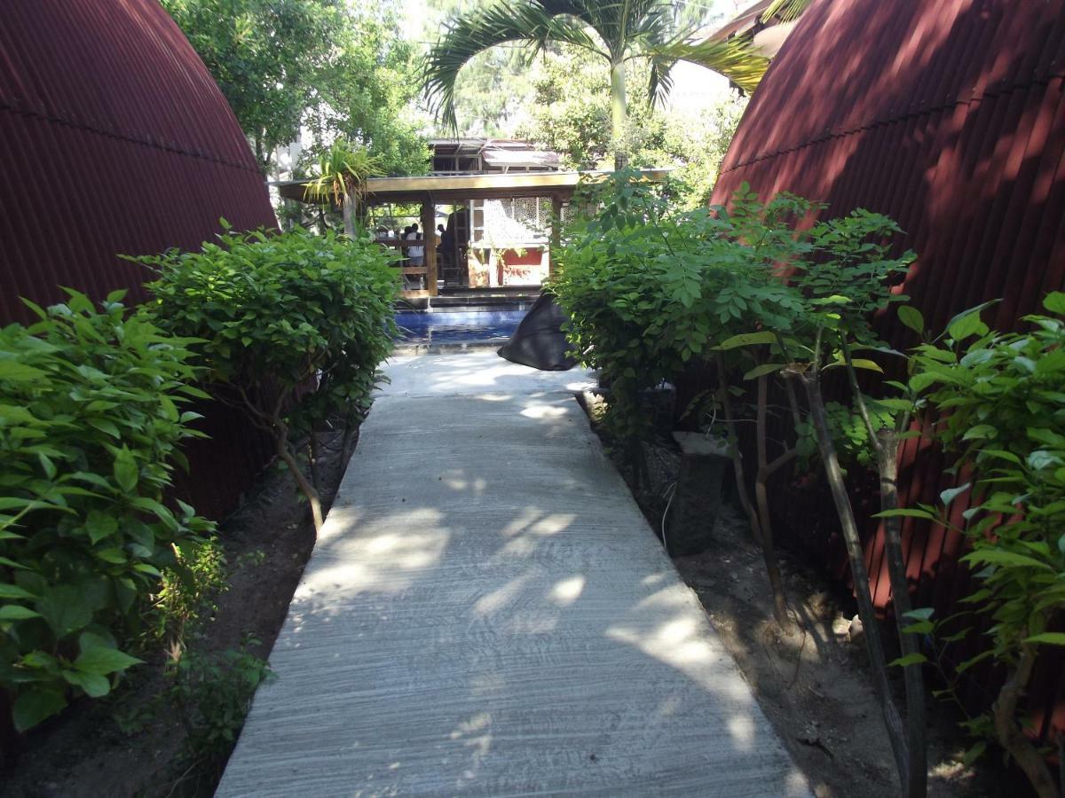 Coral Beach 2 Bungalow Gili Trawangan Esterno foto